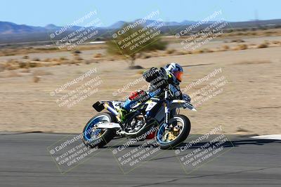 media/Jan-09-2022-SoCal Trackdays (Sun) [[2b1fec8404]]/Turn 8 (1045am)/